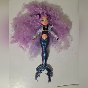 MGA Entertainment Mermaze Mermaidz Color Change Riviera Mermaid Fashion Doll
